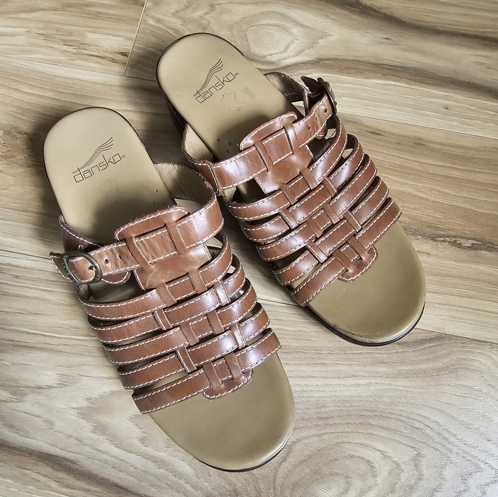 Dansko Tan/Brown Leather Women Sandals Size 6.5